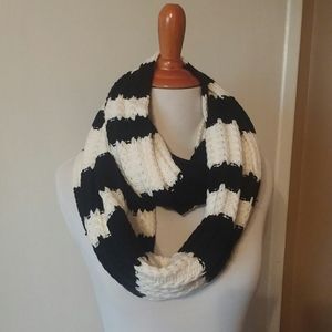 New York & Company Black & White Infinity Scarf